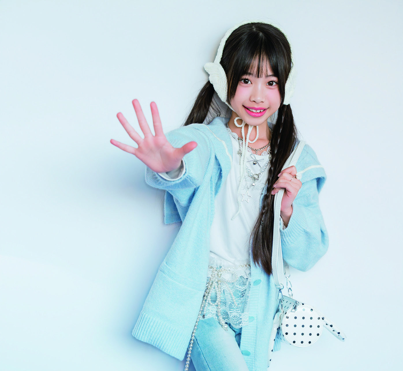 凛々花ちゃん JcZQAGxlrEuU.jpg